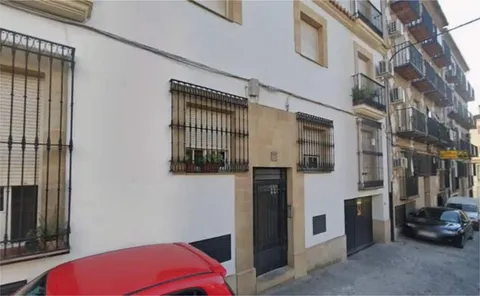 Piso de 90 m² en Baeza