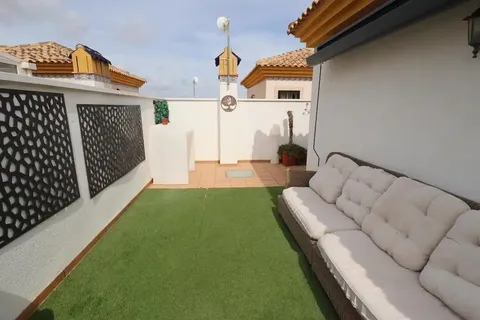 Casa de 110 m² a Oriola