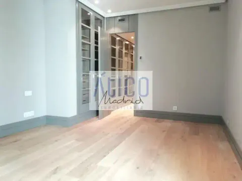 Квартира 312 м² в Мадриде