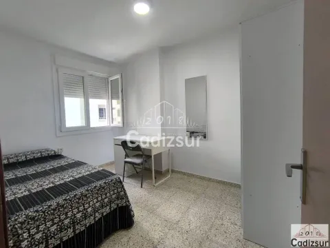 Pis de 101 m² a Cádiz