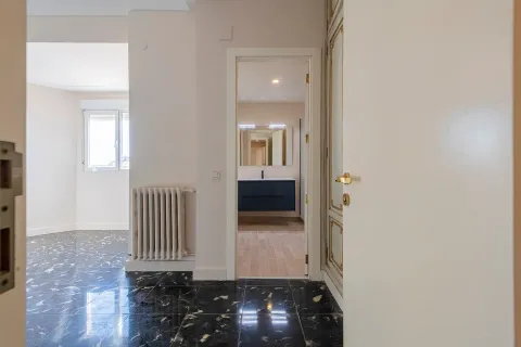 Pis de 230 m² a València