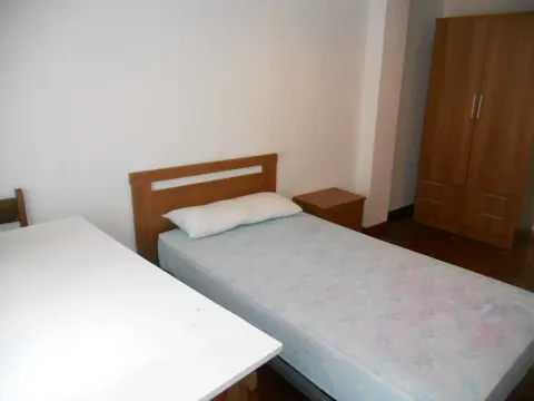 Wohnung 75 m² in Santiago de Compostela