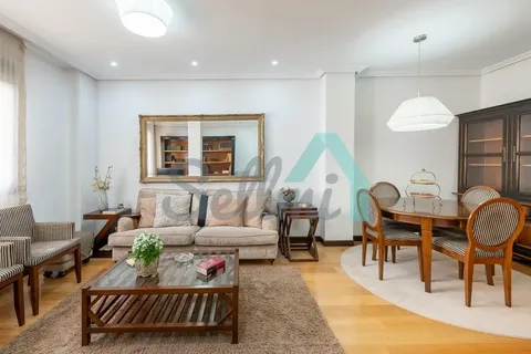 Wohnung 92 m² in Oviedo