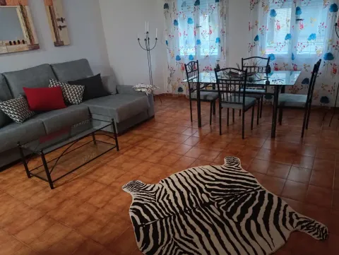 Flat 70 m² in Pozo Alcón (2/15)