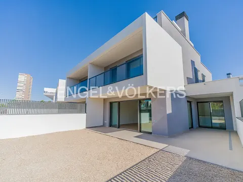 Будинок 224 м² у Alacant / Alicante