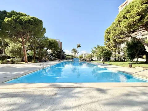 Flat 66 m² in Alacant / Alicante