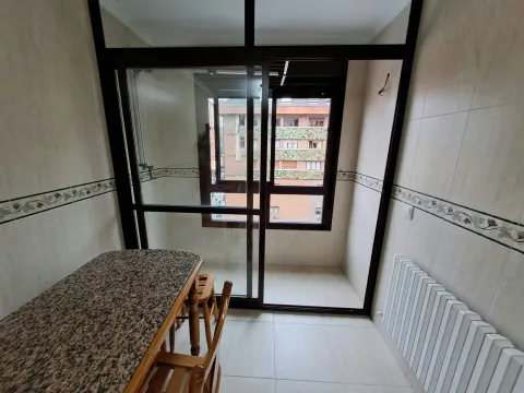 Pis de 82 m² a Oviedo