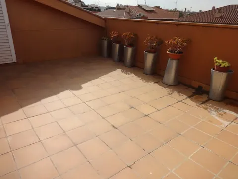 Wohnung 144 m² in Sant Feliu de Llobregat
