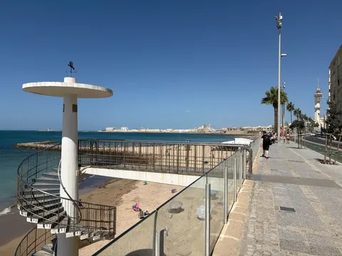 Pis de 80 m² a Cádiz