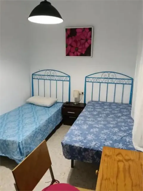 House 100 m² in Guillena