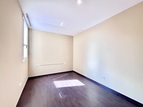 Wohnung 151 m² in Barcelona
