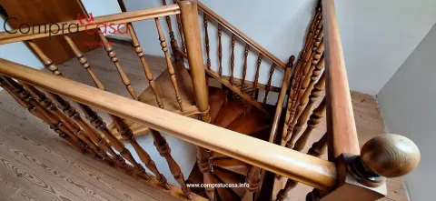 Casa de 561 m² en Espirdo