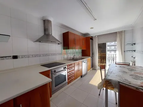 Flat 98 m² in Ourense