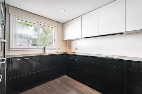 Casa de 242 m² a Sant Just Desvern