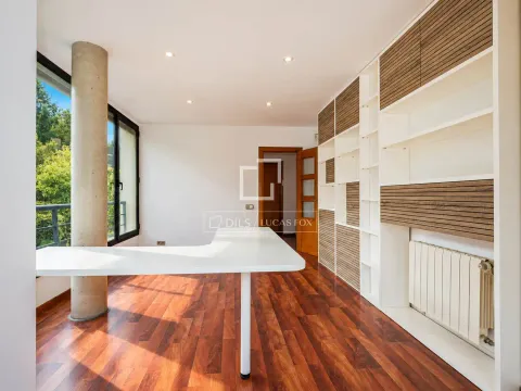 Maison 255 m² à Sant Cugat del Vallès