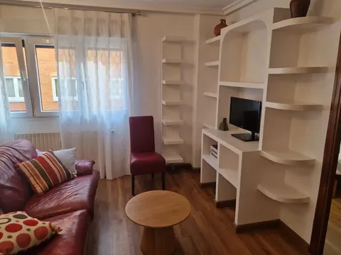 Pis de 80 m² a Oviedo