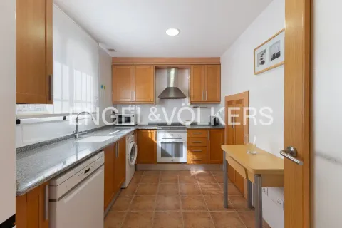 Casa de 150 m² en Nàquera / Náquera