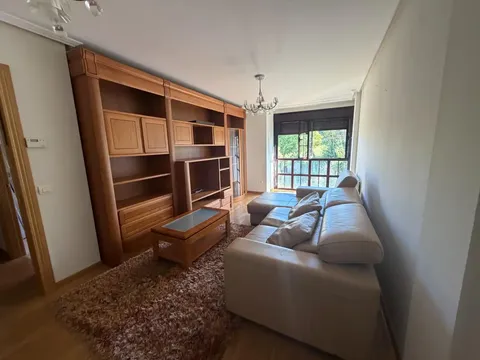Pis de 91 m² a Nava