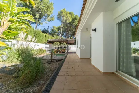 Haus 400 m² in Altea