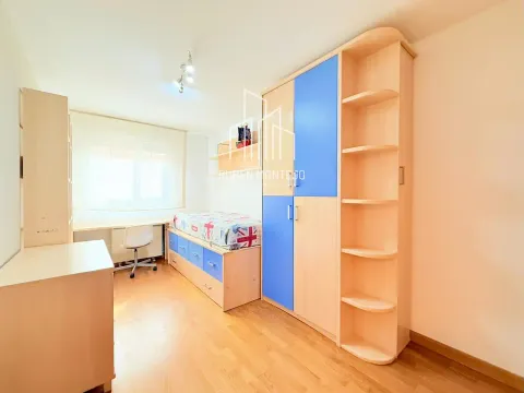 Piso de 140 m² en Castellanos de Moriscos