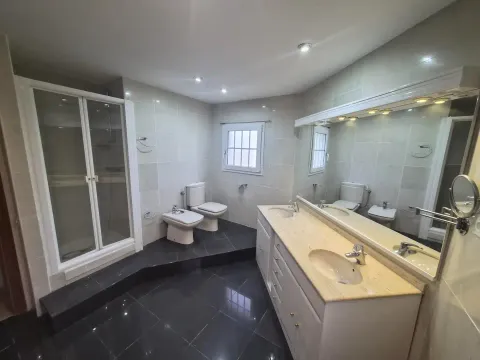 Casa de 213 m² en Matadepera