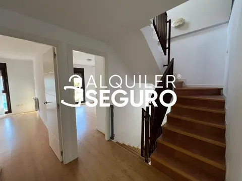 Pis de 230 m² a Valdeolmos-Alalpardo