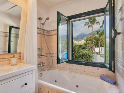 Casa 1500 m² a Marbella