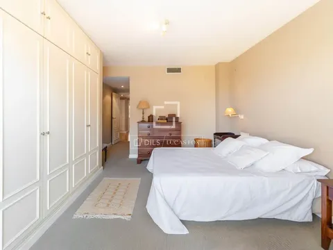 Pis de 206 m² a València