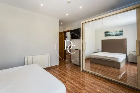 Haus 220 m² in Cubelles