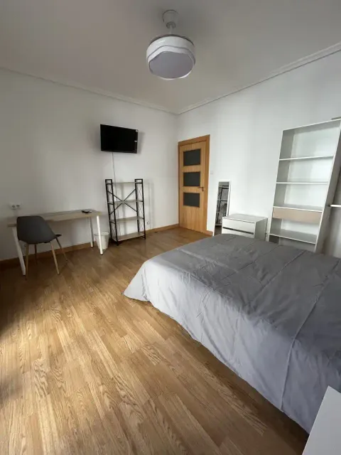 Room for rent, Zamora (4/14)