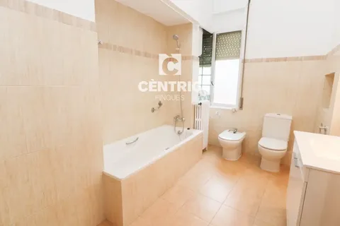 Pis de 197 m² a Terrassa