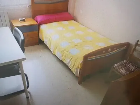 Pis de 85 m² a Terrassa