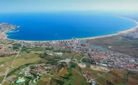 Casa de 300 m² a Palau-saverdera