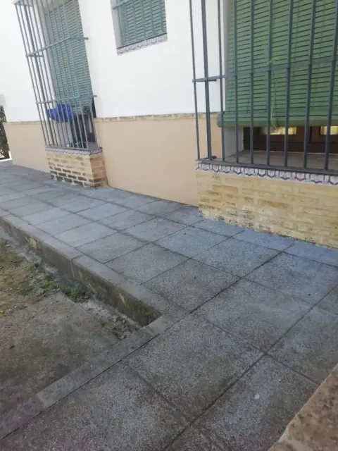 Casa de 120 m² en Sanlúcar la Mayor