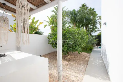 Haus 300 m² in Dénia