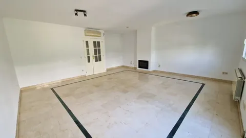 Haus 275 m² in Pozuelo de Alarcón