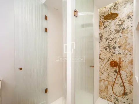 Wohnung 113 m² in Madrid