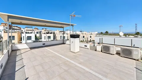Casa de 150 m² a Oriola