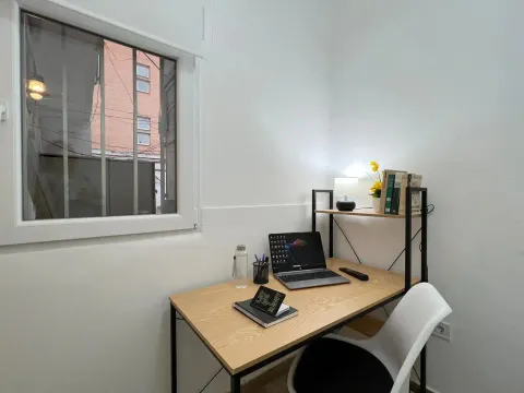 Room for rent, Madrid
