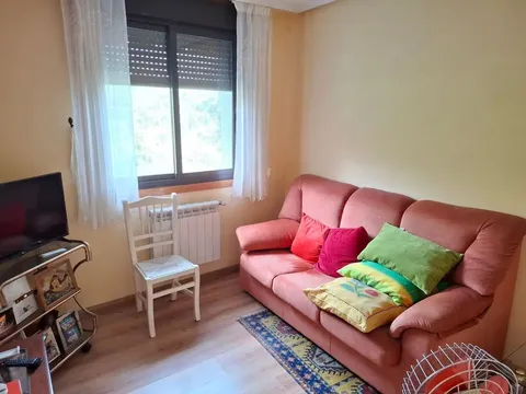 Casa de 160 m² a Toén