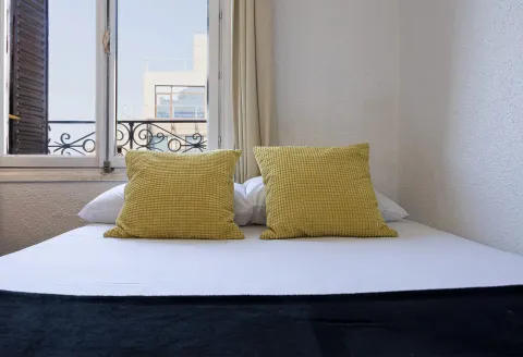 Room for rent, Madrid (3/10)