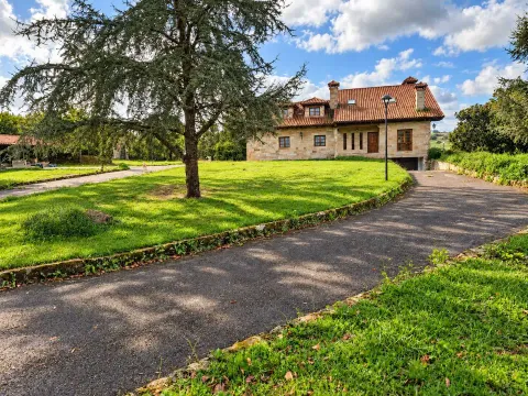 Casa de 300 m² a Santillana del Mar
