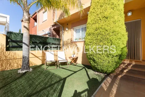 Casa de 150 m² en Nàquera / Náquera