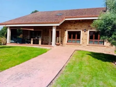 Casa de 400 m² a Abegondo