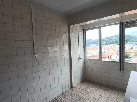 Pis de 70 m² a Los Corrales de Buelna