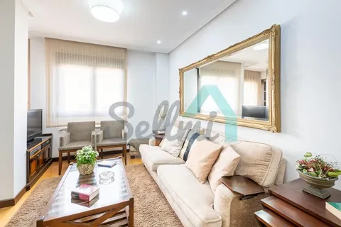 Wohnung 92 m² in Oviedo