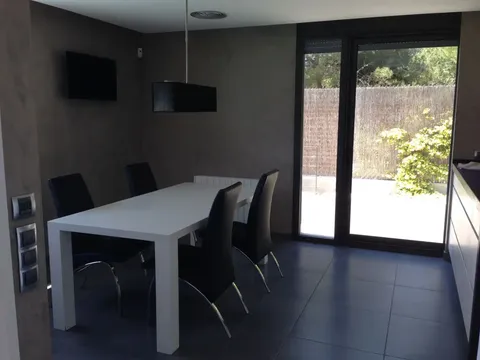 Casa 285 m² a Corbera de Llobregat