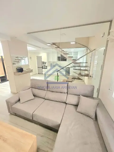 Casa de 120 m² a La Zubia