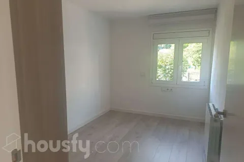 Pis de 67 m² a Santa Coloma de Gramenet
