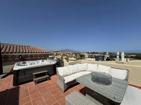 Appartamento 158 m² a Estepona (2/31)